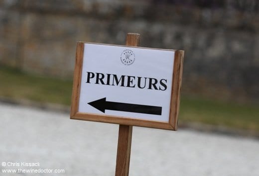 A sign pointing the way to the primeurs, Pauillac, April 2012 Bordeaux 2011