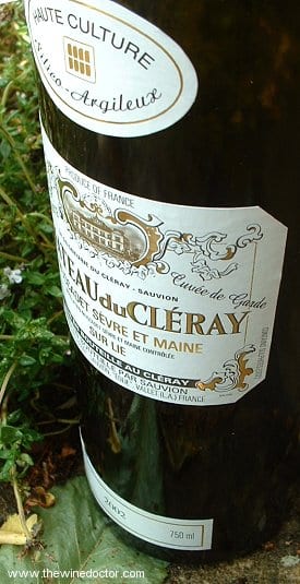 Chateau du Cléray Muscadet Sèvre et Maine sur lie Cuvée de Garde 2002
