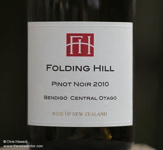 Folding Hill Pinot Noir 2010 Folding Hill Pinot Noir 2010