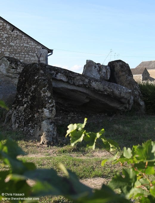 The dolmen, Domaine Jaulin-Plaisantin, September 2016 Domaine Jaulin-Plaisantin