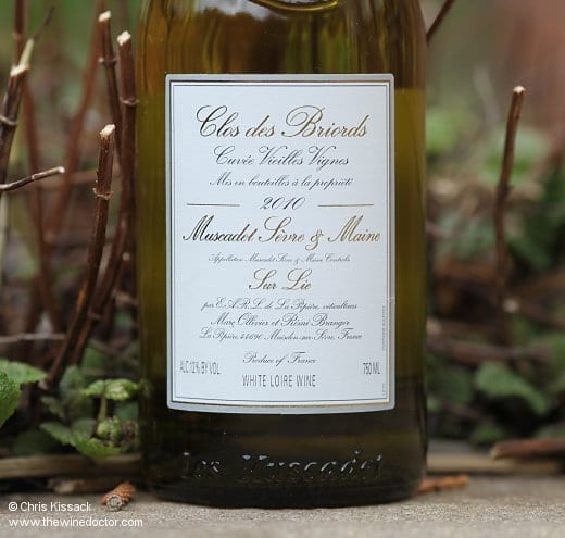 Domaine de la Pépière Muscadet Sèvre et Maine sur lie Clos des Briords 2010 Domaine de la Pépière Muscadet Sèvre et Maine sur lie Clos des Briords 2010