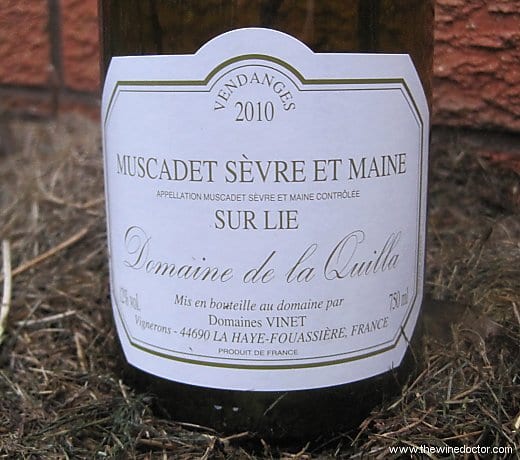 Domaine de la Quilla Muscadet Sèvre et Maine Sur Lie 2010 Domaine de la Quilla Muscadet Sevre et Maine Sur Lie 2010