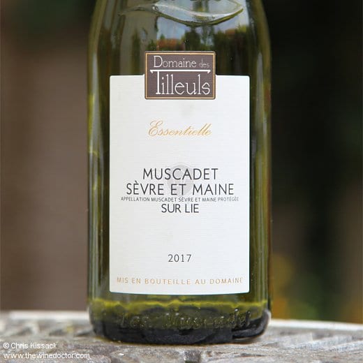Domaine des Tilleuls Muscadet Sèvre et Maine sur lie Essentielle 2017 Domaine des Tilleuls Muscadet Sèvre et Maine sur lie Essentielle 2017