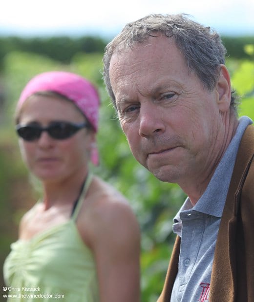 Jean-Luc Thunevin and an employee in the Château Valandraud vineyard, August 2012 Château Valandraud