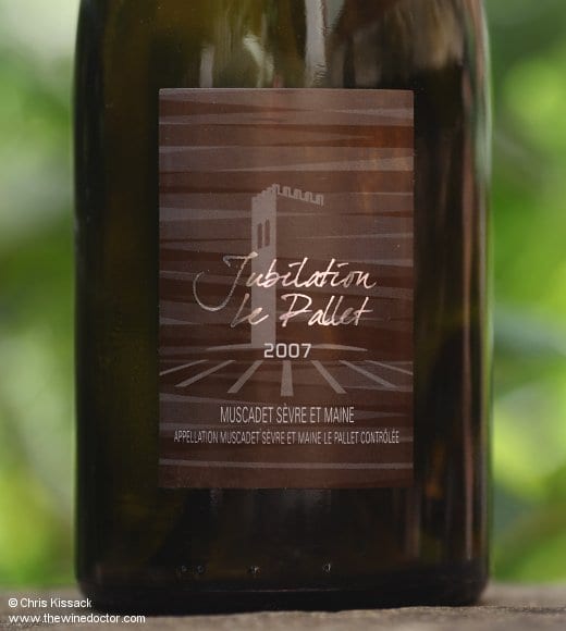 Les Vignerons du Pallet Muscadet Sèvre et Maine Jubilation Le Pallet 2007 Les Vignerons du Pallet Muscadet Sèvre et Maine Jubilation Le Pallet 2007