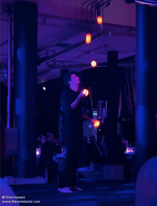 A juggler at Château Branaire-Ducru, April 2024 Bordeaux 2023